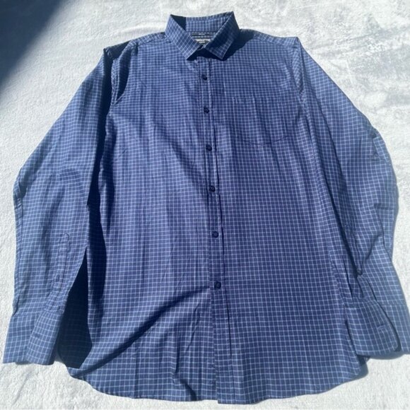 Claiborne Men's Blue and Blue/Red Plaid Slim Fit Dress Shirts Set 2 - Picture 4 of 16